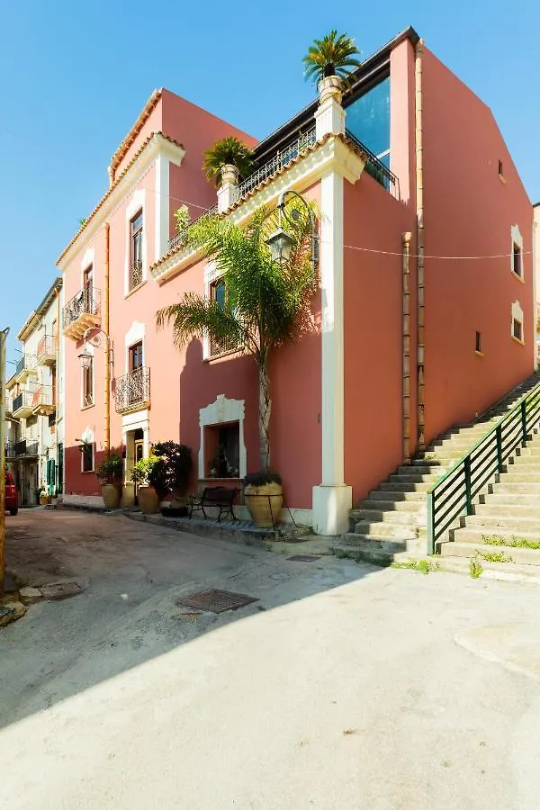 Hotel Relais Briuccia E Ristorante Capitolo Primo à Montallegro