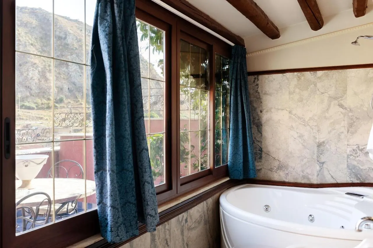 Relais Briuccia E Ristorante Capitolo Primo Hotel Montallegro Italy